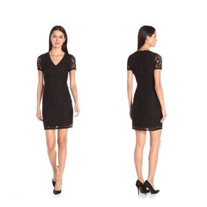 T Tahari ‘Mirabelle’ Short Sleeve V-Neck Eyelash Lace Dress in Black Size 4